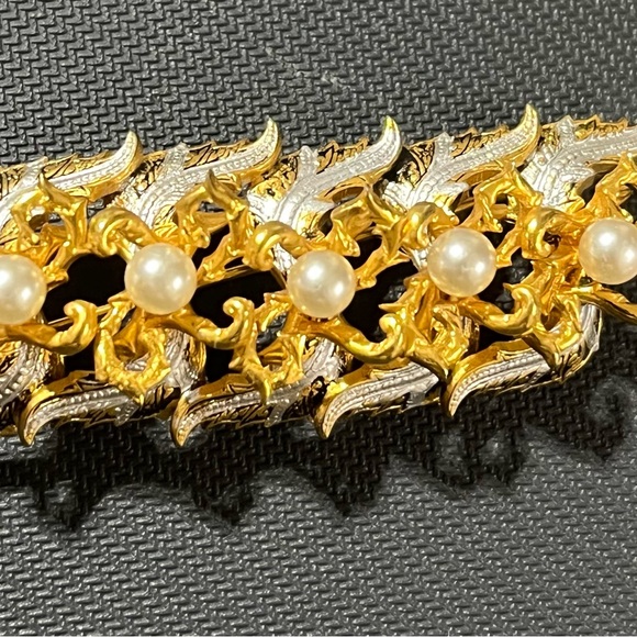 Unique Vintage Gold, Silver and Pearl Brooch - Picture 8 of 8